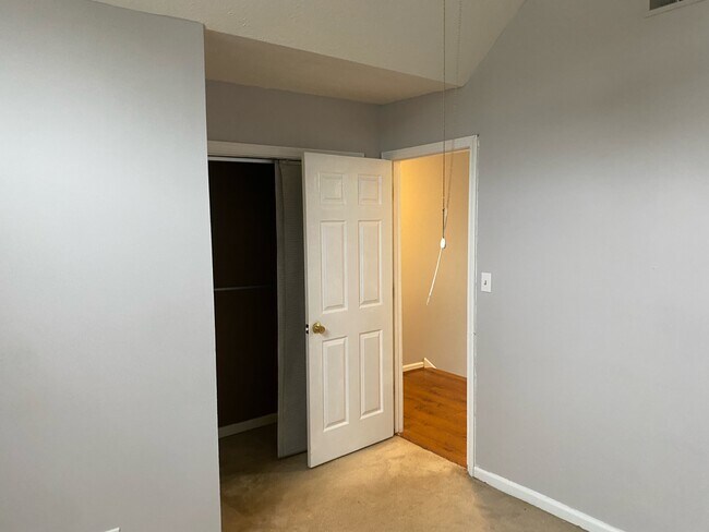 Building Photo - 12406 Kiawah Ct