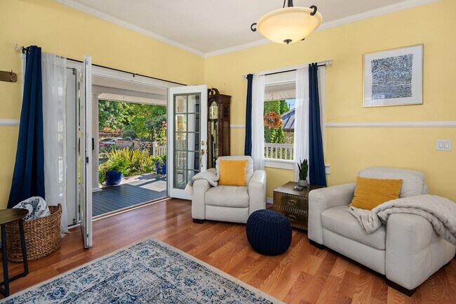 Building Photo - 3668 SW Othello St