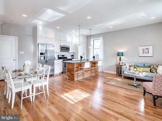 Building Photo - 4427 Mitchell St