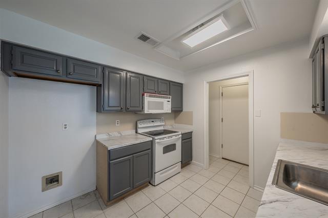 Building Photo - 3031 Lela St