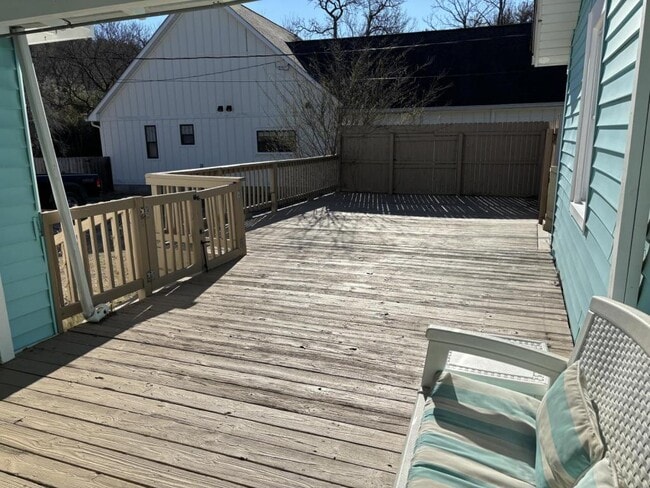 Building Photo - 17 Killian Rd