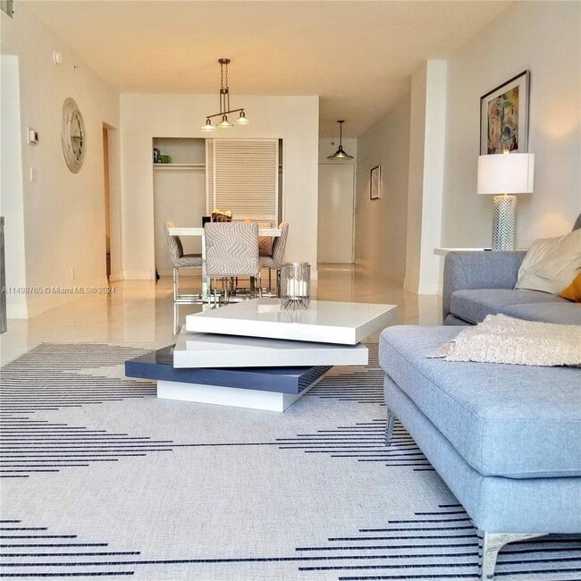 Building Photo - 3000 S Ocean Dr