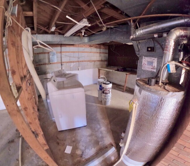 Building Photo - Beautiful 3 Bed 2 Bath Home Located In Greensboro