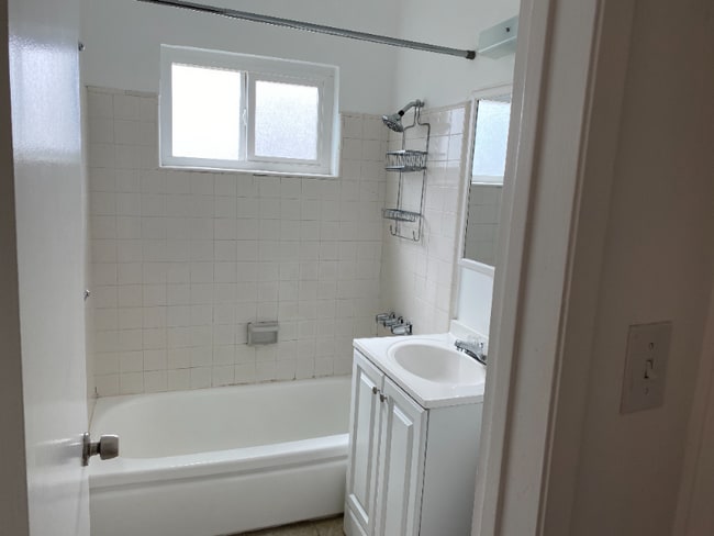 Building Photo - 4747 S Centinela Ave