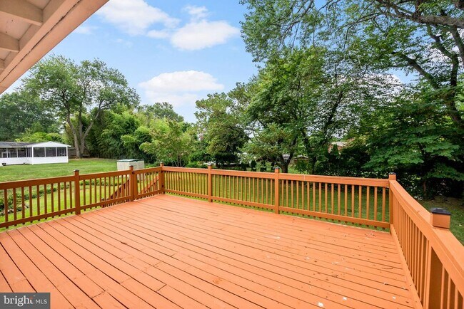 Building Photo - 1602 Woodmoor Ln