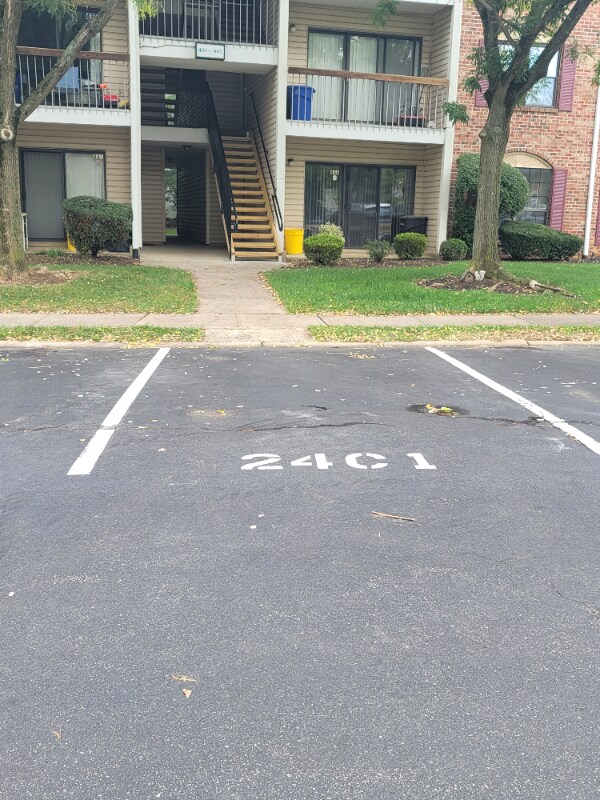 Building Photo - 433 Danbury Ln
