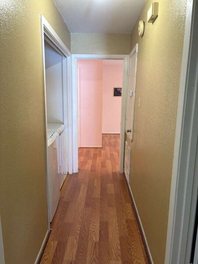 Building Photo - 10555 Turtlewood Ct