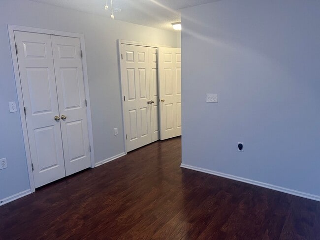 Building Photo - Great first floor unit at  Reserve at Wood...