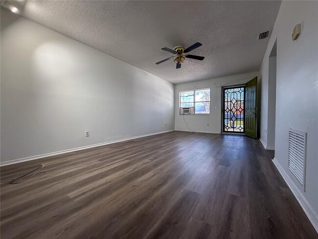 Building Photo - 1961 Continental Blvd