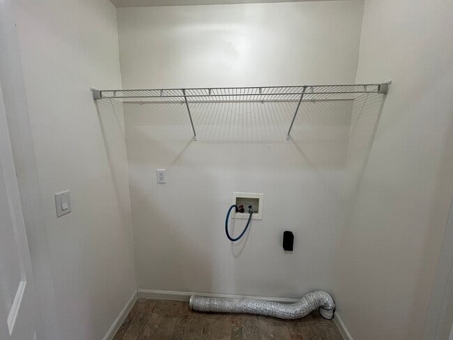 Building Photo - Nice 3 Bedroom 2 Bath plus Bonus Room in Murfreesboro - Available Immediately!