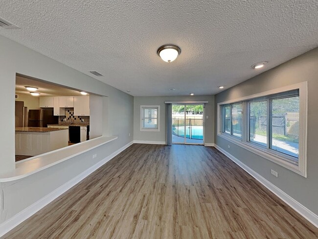 Building Photo - Coming Soon! 3 BR/2BA | Newly Renovated Single Family Home | 2-Car Garage Parking | In Jacksonville!