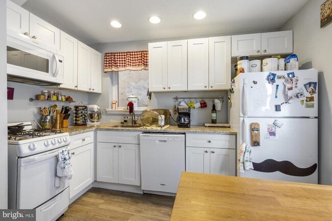 Building Photo - 620 S 18th St