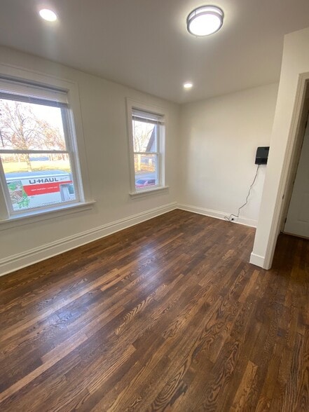 Building Photo - 4746 S Grand Blvd