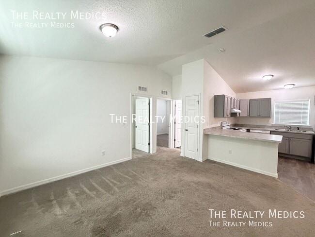 Building Photo - 15790 SW 28th Avenue Rd