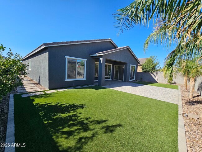 Building Photo - 11234 E Unity Ave