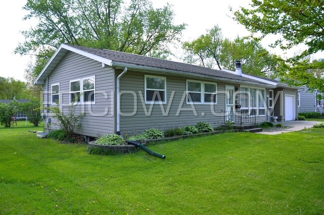 Building Photo - 2315 14th Ave