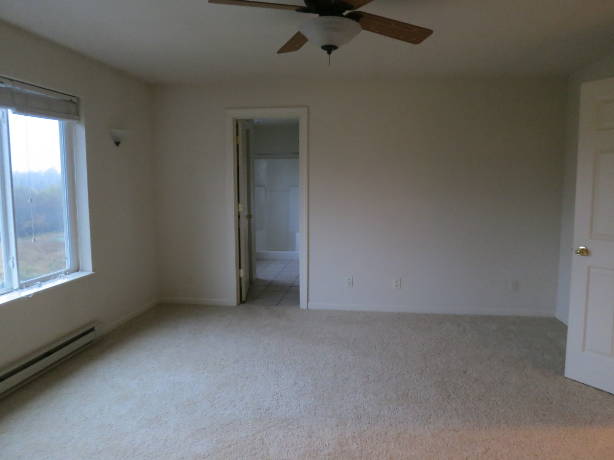 Primary Bedroom w/Bath - 5185 Samuelson Rd