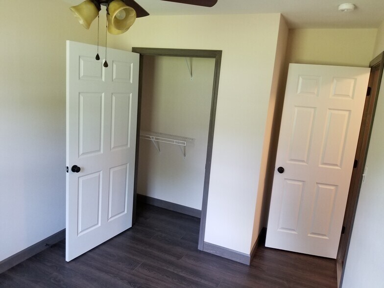 Building Photo - 434 Eagles Way