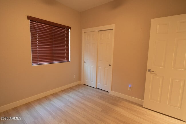 Building Photo - 1726 W Desperado Way
