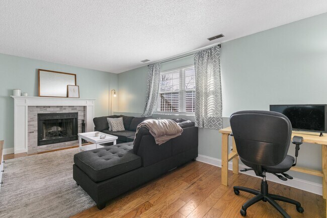 Building Photo - 7535 Churchwood Cir