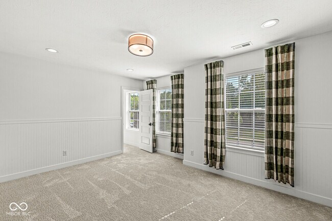 Building Photo - 4852 Havenwood Dr