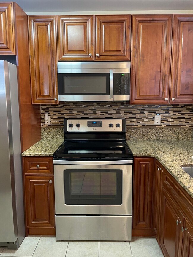 Building Photo - 4287 Bellasol Circle Loop