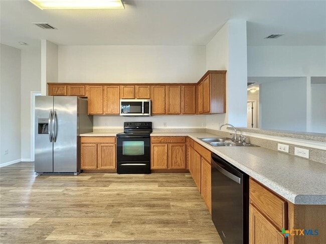 Building Photo - 916 Gentry Dr