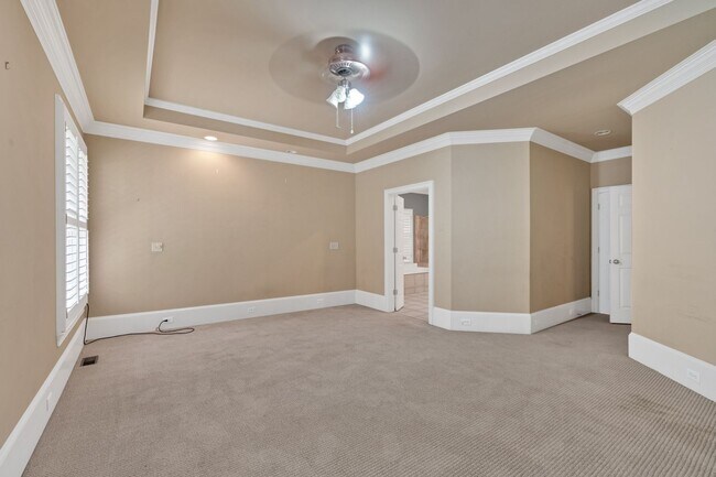 Building Photo - Spacious 7BR House in Powder Springs