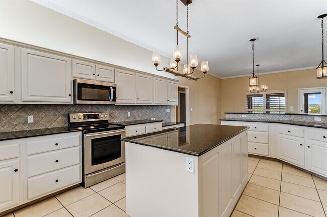 Building Photo - 8321 Co Rd 200