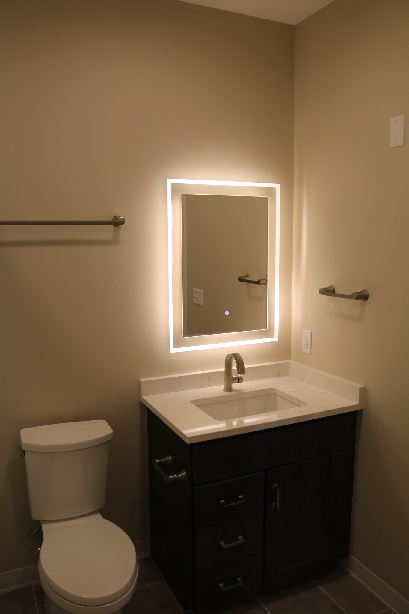 Guest Bathroom - 628 Washington St