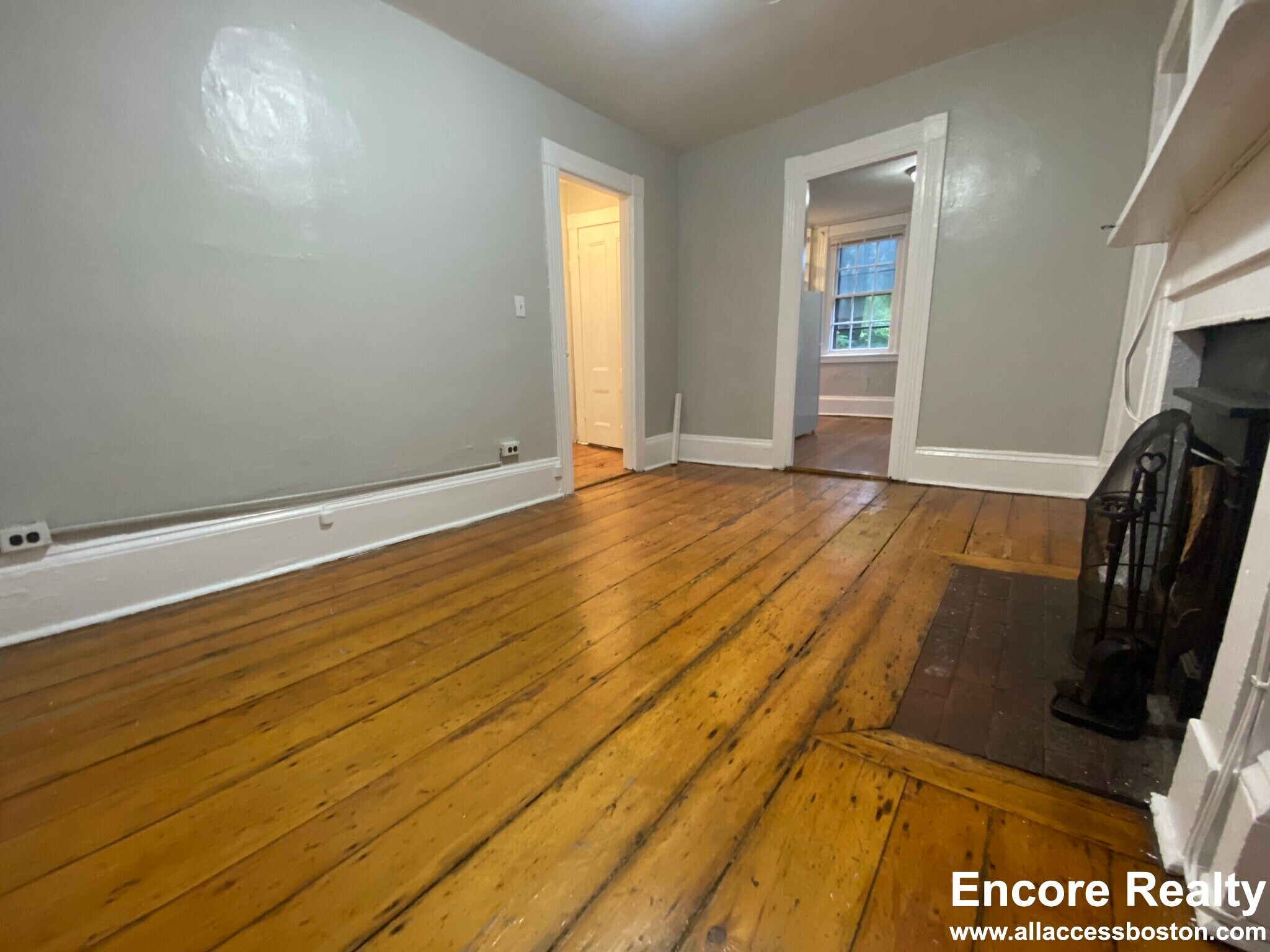 Building Photo - 3 Champney Pl