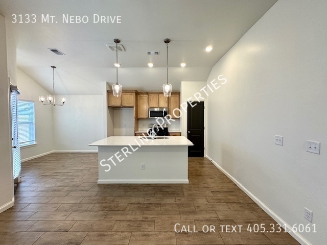 Building Photo - 3133 Mt Nebo Dr