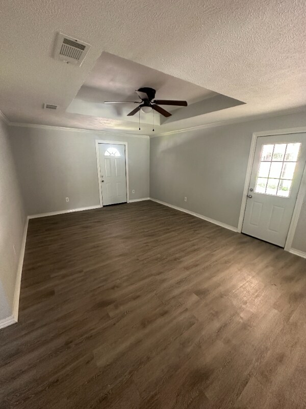 Building Photo - 222 E 38th St