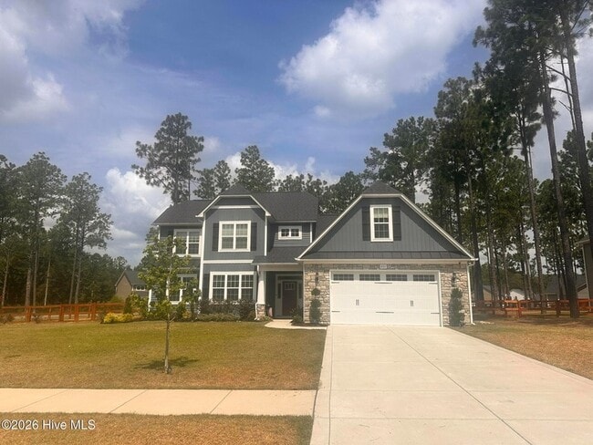 Building Photo - 201 Thistleberry Dr