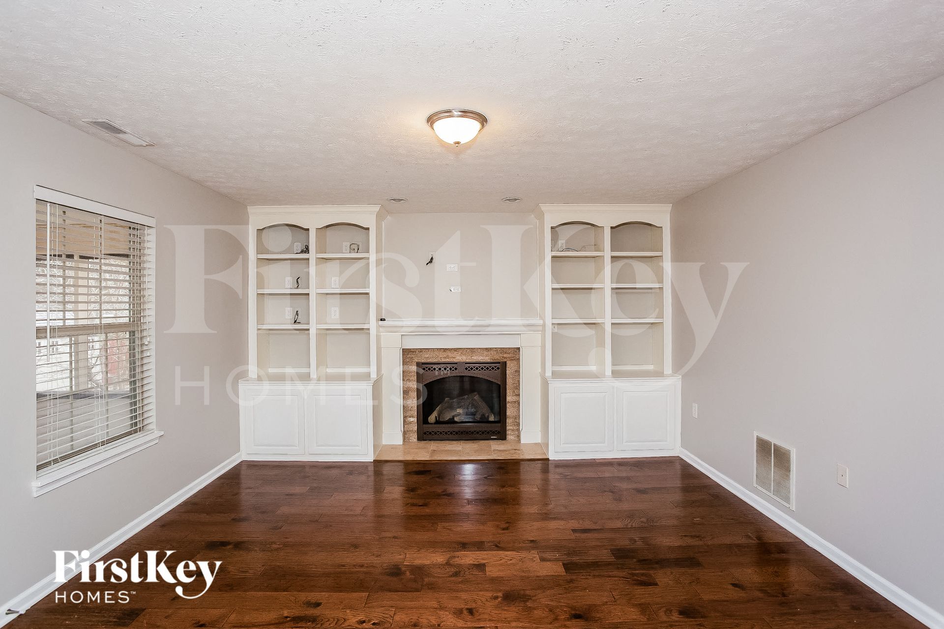 Building Photo - 10010 Fountain Springs Ct