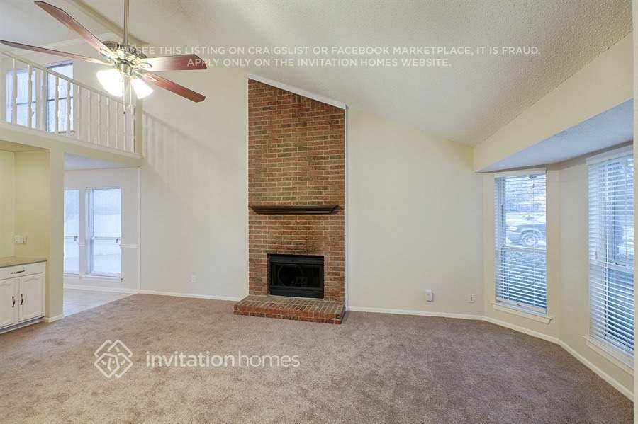 Building Photo - 2401 Forestmeadow Dr