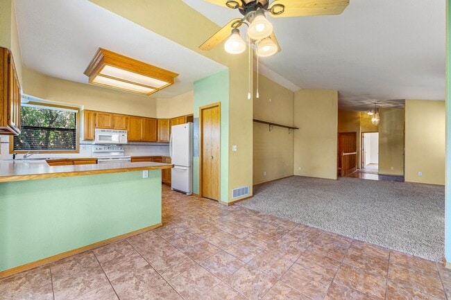 Building Photo - Spacious Home with Central AC and Gas Fire...