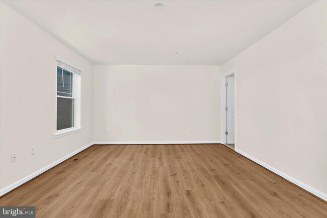 Building Photo - 1102 Thomas Trl
