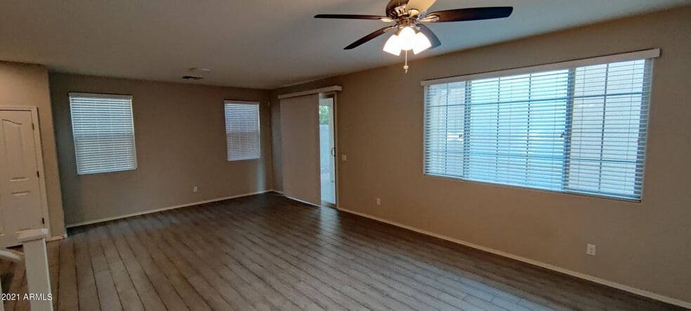 Building Photo - 2857 E Detroit St