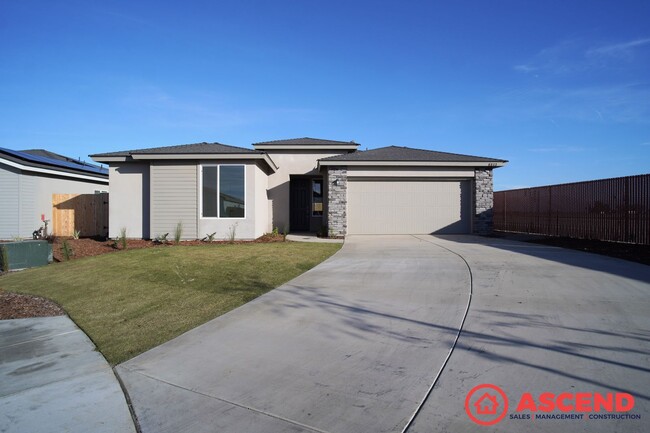 Primary Photo - Newly Built Home South Bakersfield!