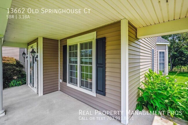Building Photo - 13662 Old Springhouse Ct