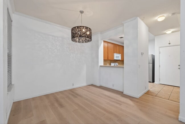 Building Photo - 2642 Grayson Way