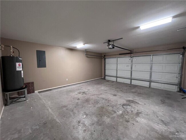 Building Photo - 7816 N 26th St