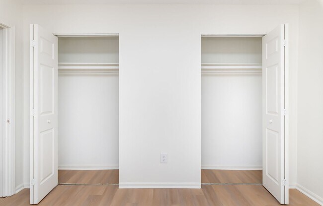 Building Photo - 4BR/2Ba house- Ready for new occupant!