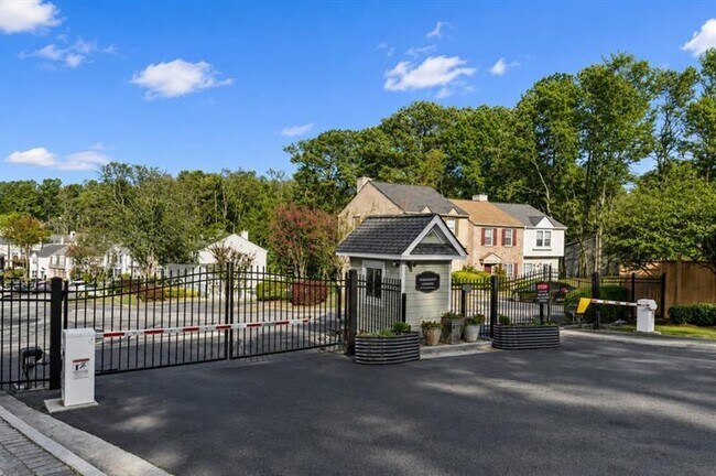 Building Photo - 3539 Mt Vernon Cir