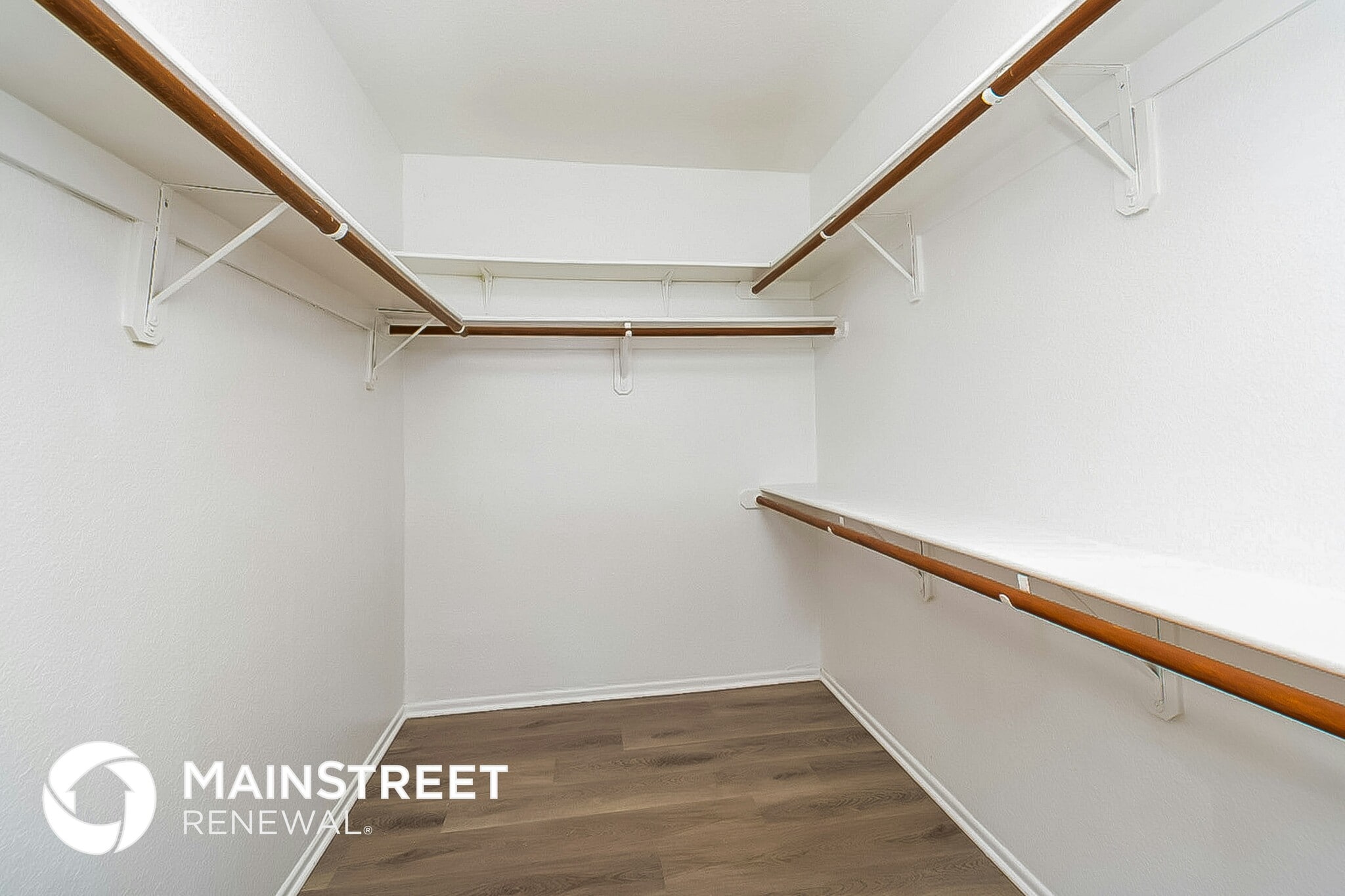 Building Photo - 1659 Oakhaven Pl