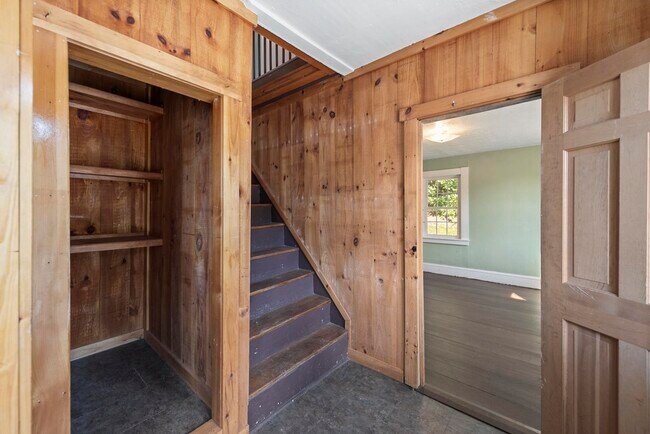 Building Photo - 935 Rumney Rte 25