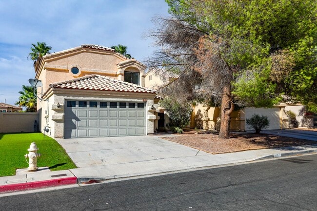 Building Photo - 3 Bed, 2.5 Bath Henderson Beauty