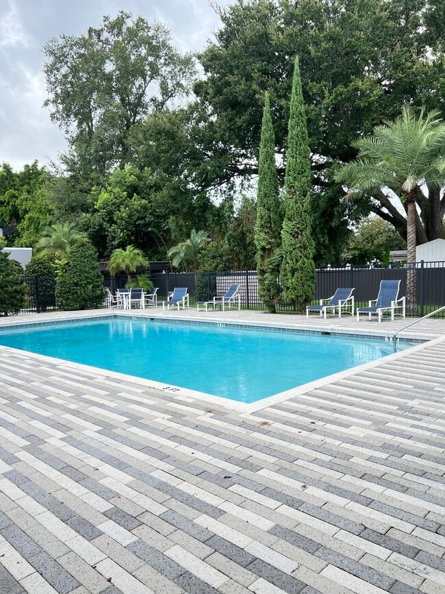 Building Photo - Hampton Terrace Apartments