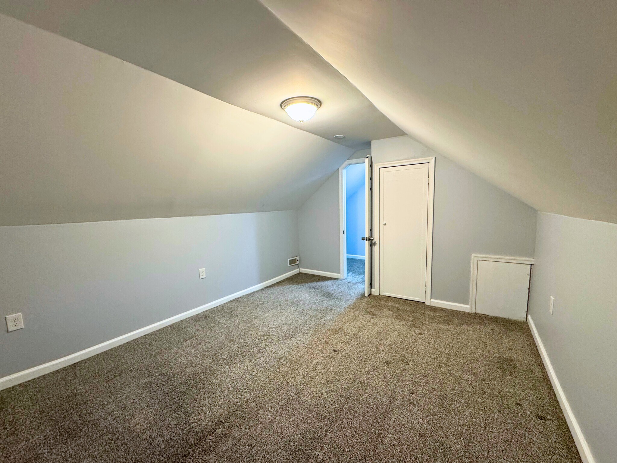 Building Photo - 2909 Duncan Ln